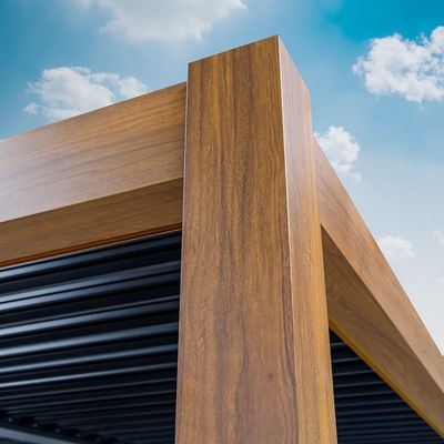 Moderne Aluminium Terrasse Dachdach mit Schleife Balken Verrottungsfeste Holzbeschichtete Pergola
