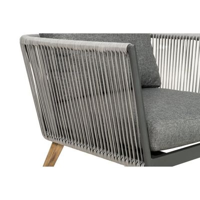Moderne Außenmöbel mit Aluminiumrahmen und Holzkornveredelung