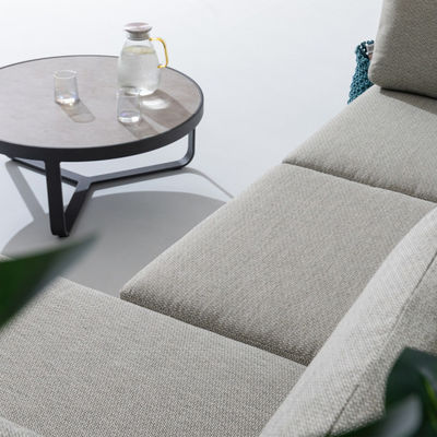 Villa Hinterhof L-Form Sektionssofa mit All-Weather-Too und Aluminiumrahmen von AJUNION