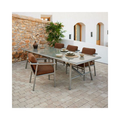 Minimalistisches Outdoor-Esszet AJUNION Luxus-Aluminiummöbel für Garten oder Cottage