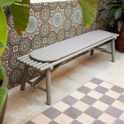 Minimalistisches Outdoor-Esszet AJUNION Luxus-Aluminiummöbel für Garten oder Cottage