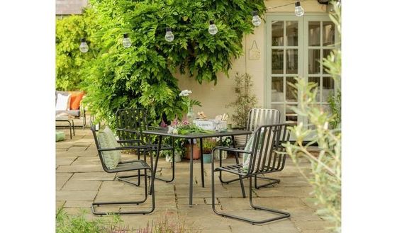 4 Sitzplätze Metall Stahl Außenmöbel Garten Set mit quadratischem Tisch und Esstühlen
