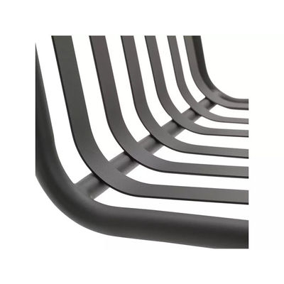 4 Sitzplätze Metall Stahl Außenmöbel Garten Set mit quadratischem Tisch und Esstühlen