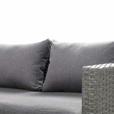 Rechteckige Ecksofa mit Tisch