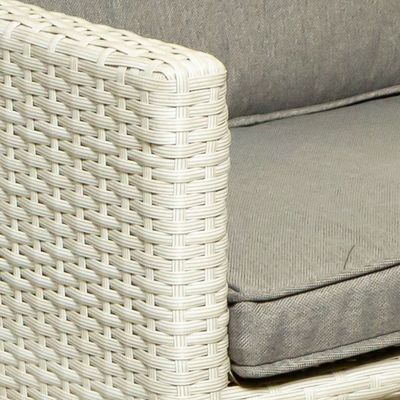 AJUNION PE Rattan Outdoor-Esszimmermöbel für 4 Sitzplätze Kompakter Gartenmöbel