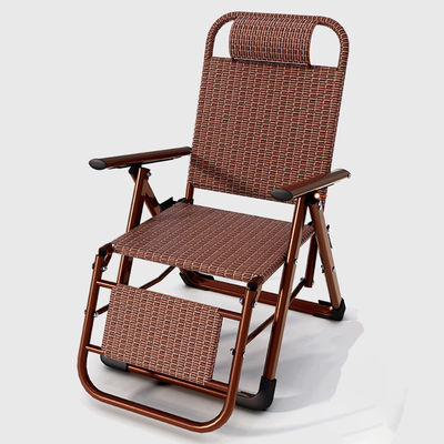 Außenstrand Balkon Garten tragbare Rattan Klappsohle Sonnenstuhl mit Fußpedal