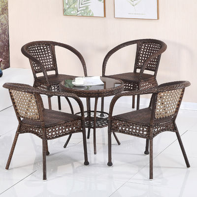 Außengarten Balkon Stackbare Sessel und Wicker Esstisch Set für Freizeit