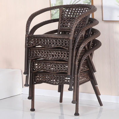 Außengarten Balkon Stackbare Sessel und Wicker Esstisch Set für Freizeit