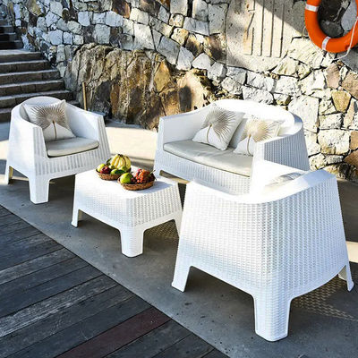 Außengartenstuhl Kunststoffstapelfähiger Kaffee Esszimmer Armstuhl Villa Patio Sessel