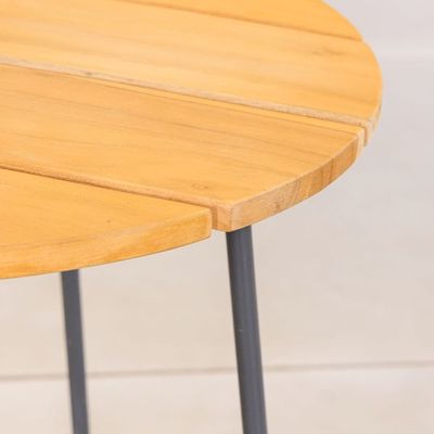 Verwandeln Sie Ihren Außenraum mit dem 3-teiligen Aluminium-Lounge Set und Gartenstuhl von AJUNION