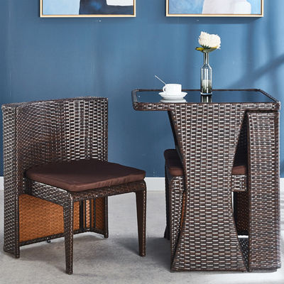 Außenmöbel aus Rattan für Cafés