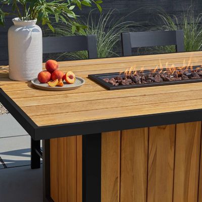 Outdoor-Esstisch mit Brenntisch aus Propangas