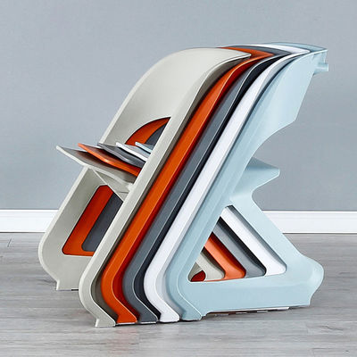 Einfache moderne stapelbare Kunststoff-Café-Stühle für Nordic Morden Outdoor Freizeitbalkon