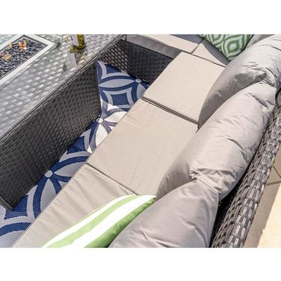 Modulare Möbel Wicker Rattan Outdoor Set mit Feuerstelle Tisch AJUNION Garten Design
