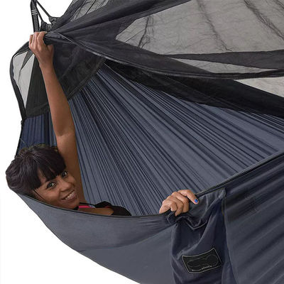 Leichtgewichtige Wohnzimmer Camping Hängematte mit Moskitonetz und tragbares Klappdesign