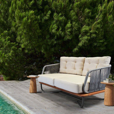 Gewerbliche Außenmöbel Gartensofa mit Massivteakholz und Aluminiumrahmen