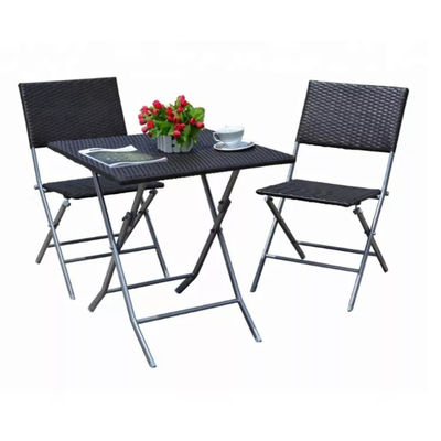 Außenhofmöbel mit Klapptisch und Stuhl aus PE-Rattan