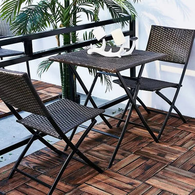 Außenhofmöbel mit Klapptisch und Stuhl aus PE-Rattan