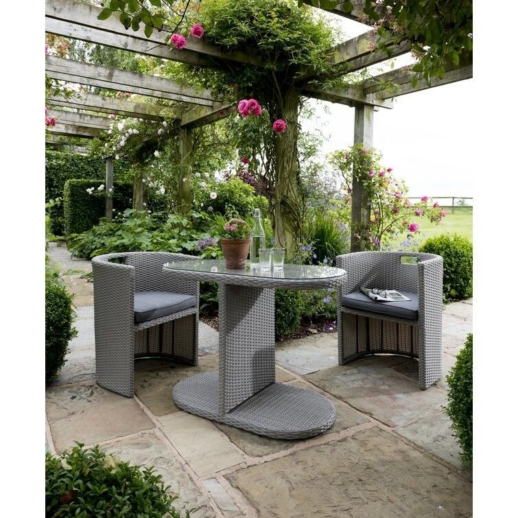 Outdoor Bistro Set mit W67 x D57 x H74cm Stuhlgröße und Postverpackung