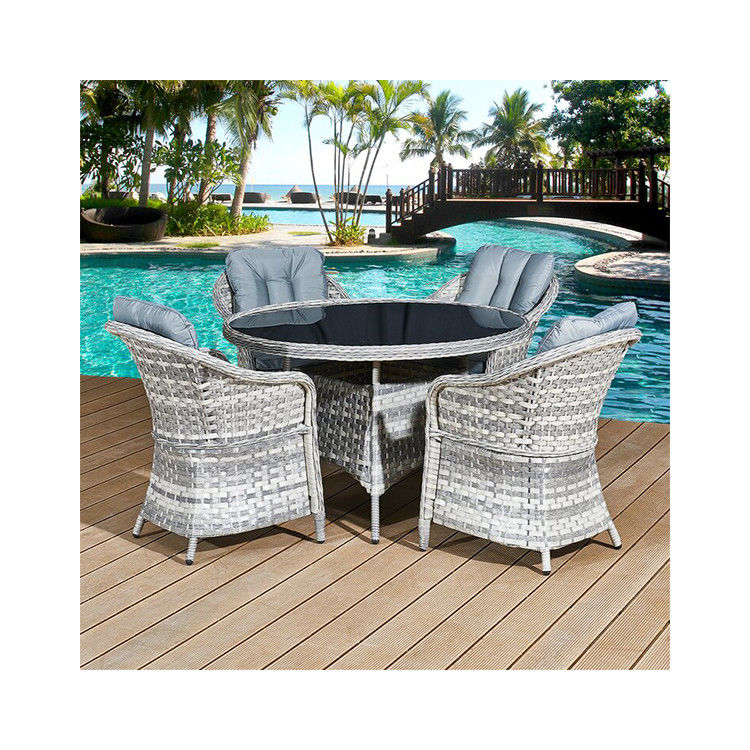 Außenmöbel Set mit rundem Esstisch AJUNION 4 Sitzplätze Witterungsbeständig Woven Rattan
