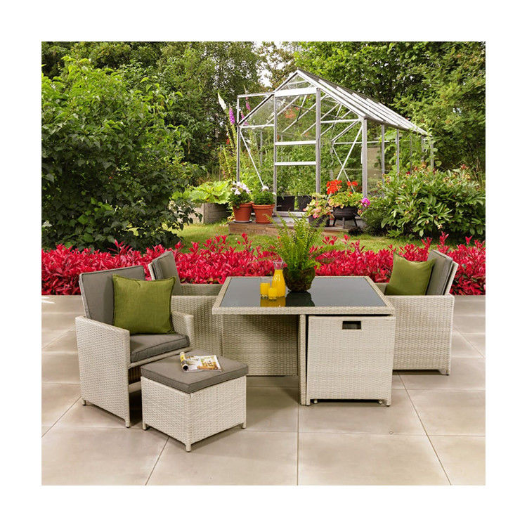 AJUNION PE Rattan Outdoor-Esszimmermöbel für 4 Sitzplätze Kompakter Gartenmöbel
