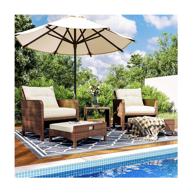 27.95 x 26.38 x 29.53 Zoll. AJUNION 5-teiliges Rattan-Außenpatio-Stühle mit Ottomanen