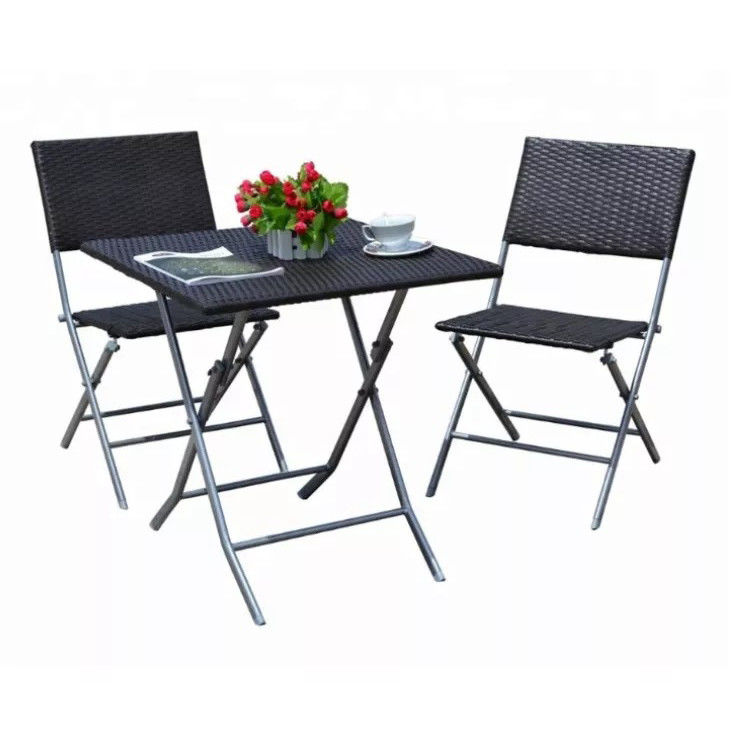 Außenhofmöbel mit Klapptisch und Stuhl aus PE-Rattan